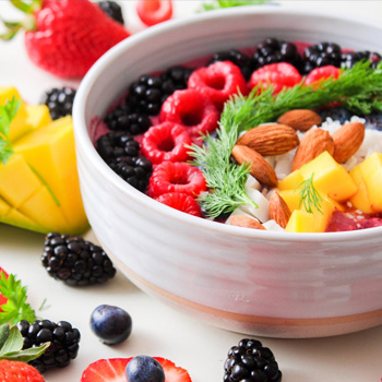 Based on research, consuming protein before, during, and after workouts help increase muscle mass more compared to any other time. Our suggestion is to make a protein shake prior to working out, sipping it before and ...